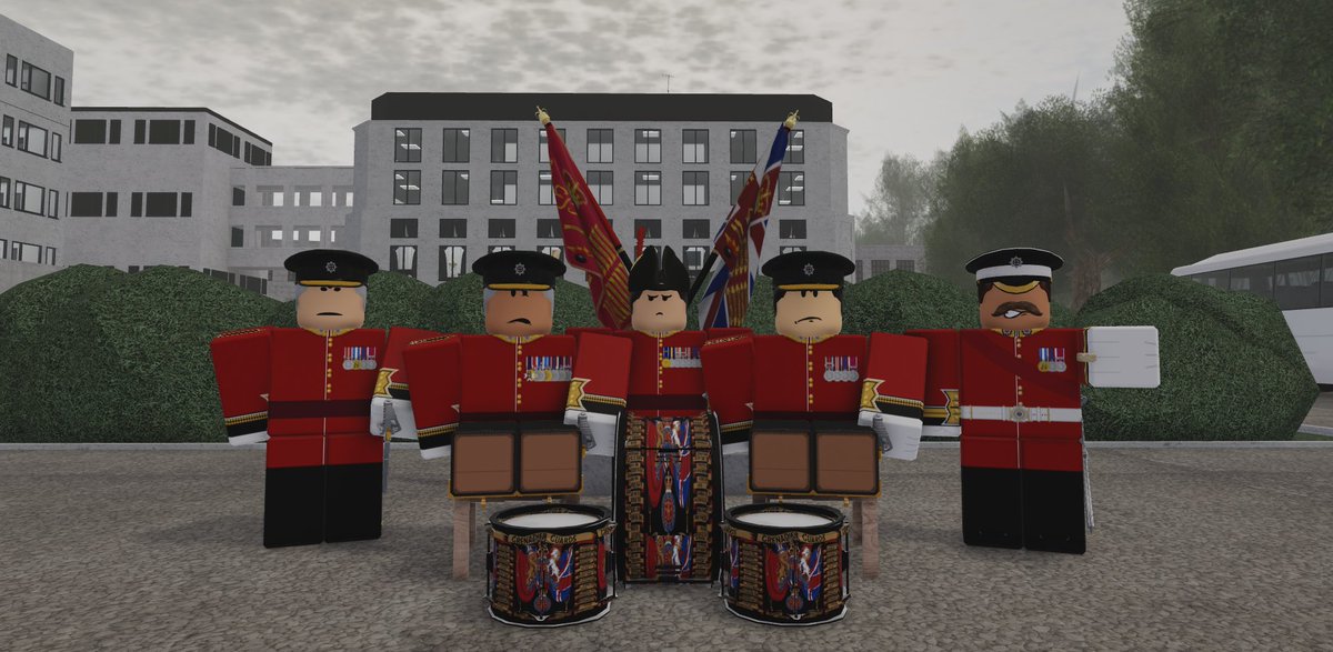 RbxGds's tweet photo. Battalion Headquarters gathered to conduct interviews for potential officers and afterwards, took a photo to mark the transition from the winter greatcoat to the summer tunic. https://t.co/yfyaGOKHtM
