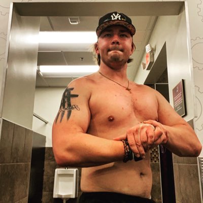 NolanWinchell16's tweet photo. #NewProfilePic https://t.co/cS0fTdcknO