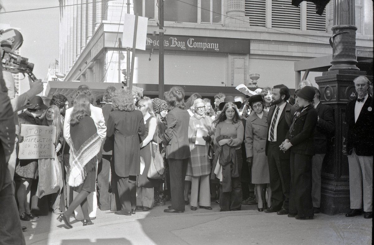 evelazarus's tweet photo. On March 24, 1974 over 100 people gathered for a mock funeral for the Birks Building, an 11-storey masterpiece at Georgia & Granville. Angus McIntyre photos and story from #VancouverExposed: Searching for the city's hidden history https://t.co/UkNMWDTM7f #missingheritage https://t.co/HTJbF08h0m
