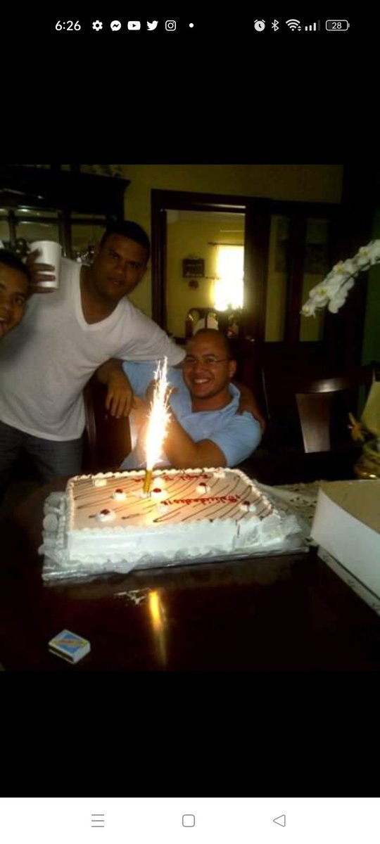RecioGuillert's tweet photo. @DelisHerasme @regilhd007 @DeliaMHerasme @Silvio_Herasme @VictorHerasme @GrecoHerasme @jhlherasme Que los cumpla felizmente.🎂🎉 https://t.co/ITnA98zgn1