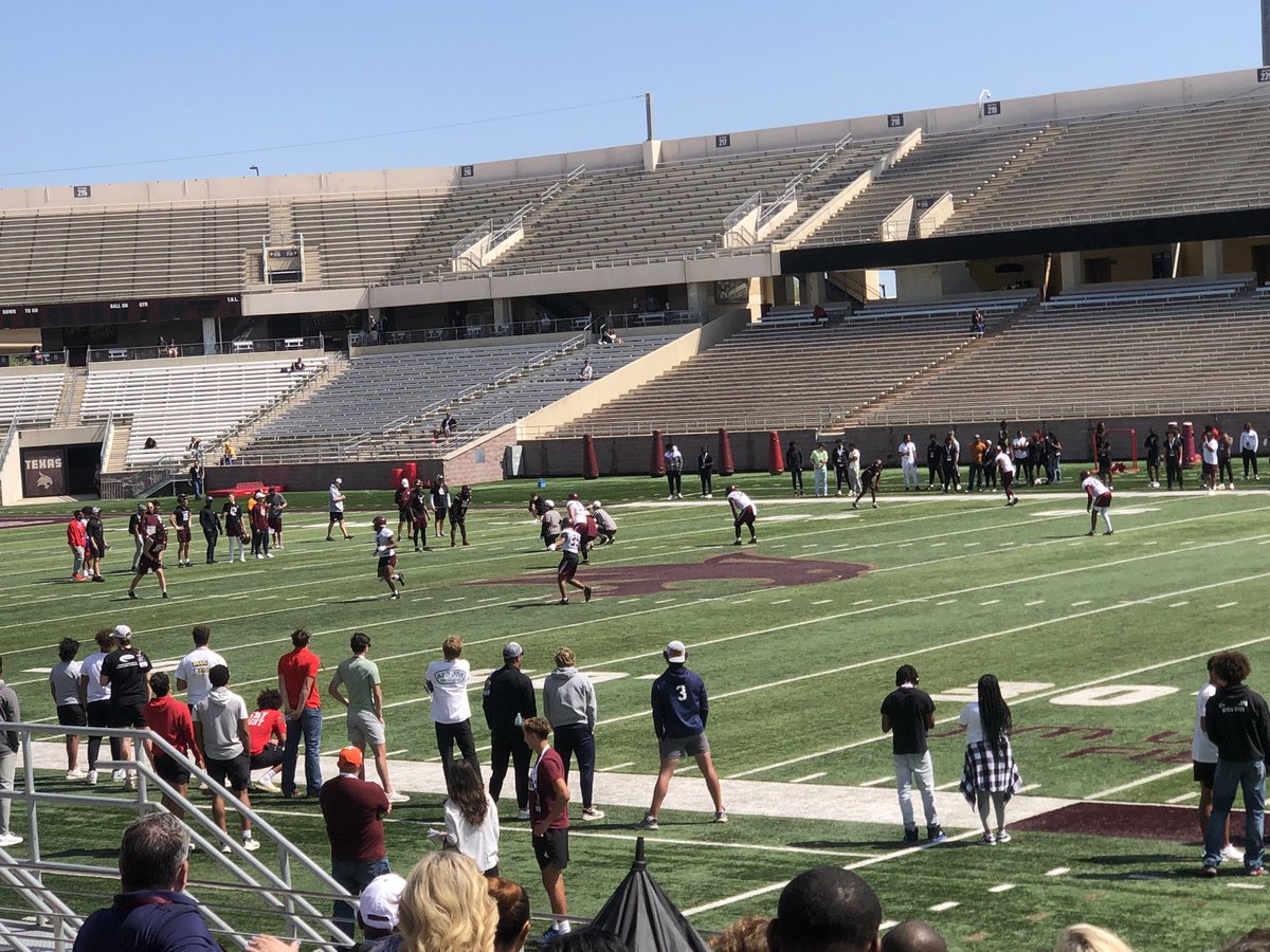 only1tommadden's tweet image. Not a cloud in the sky but there’s electricity in the air⚡️
@TXSTATEFOOTBALL
#SpringPractice