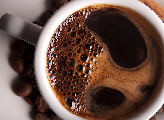 3 billion people worldwide will have a cup of coffee today.

The average number of cups per person per day is 3, and this hasn’t changed since 1999.

Safe to say, we love our coffee.

In this thread, I cover:
- The benefits
- Potential downsides
- How to make coffee work for you