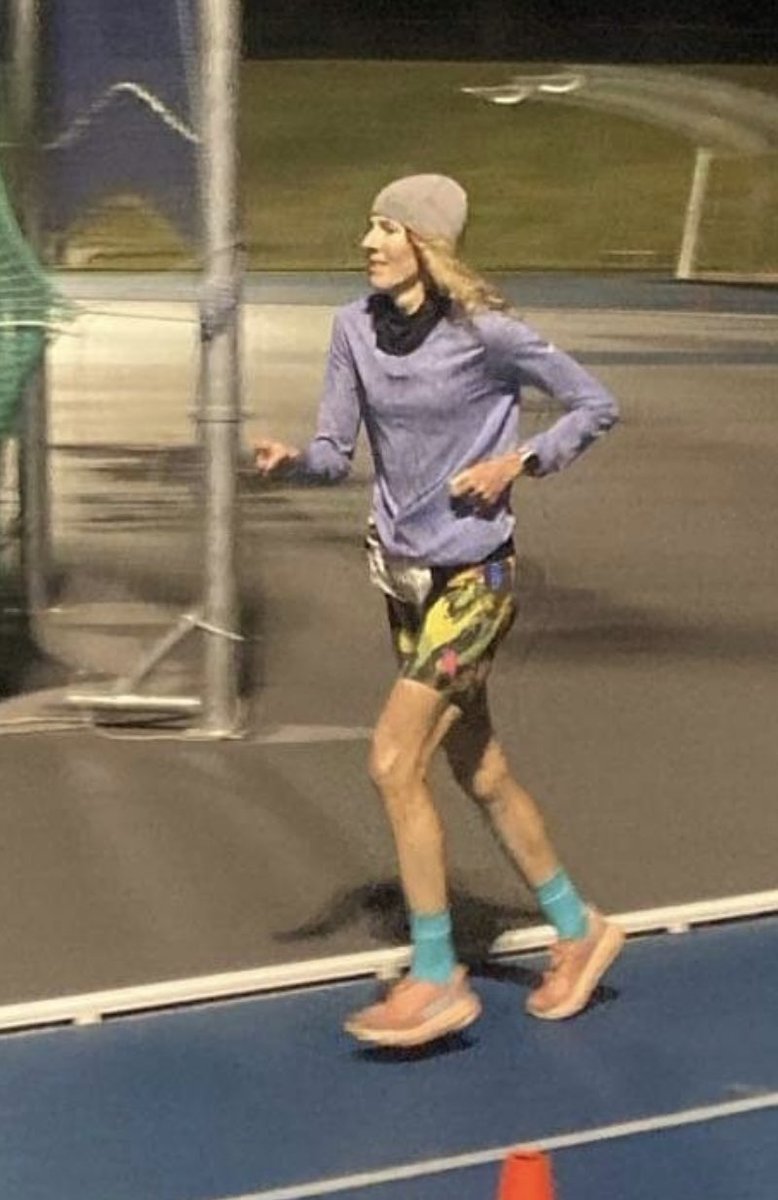USAultrarunning's tweet photo. 💥💥 BREAKING NEWS from Australia’s Sri Chinmoy 48 Hour Festival. 

🇺🇸 Camille Herron has set a new GOMU World Records in the 300km and 200 mile distances and just set a new American Track record, breaking Sue Ellen Trapp’s 1997 record of 234.57 miles / 377.982 km in 48 hours. https://t.co/eYGXeUKrDB