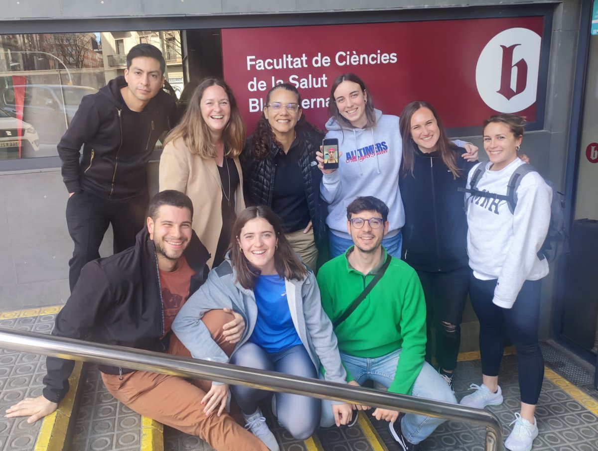 Vaya energía de grupo! encantada de haber compartido con ustedes este fin de semana. #fuerza #fuerza SIEMPRE #FUERZA 🫶🏽 <a href="/MSterapiactiva/">Máster Ejercicio Terapéutico</a>  #BCN