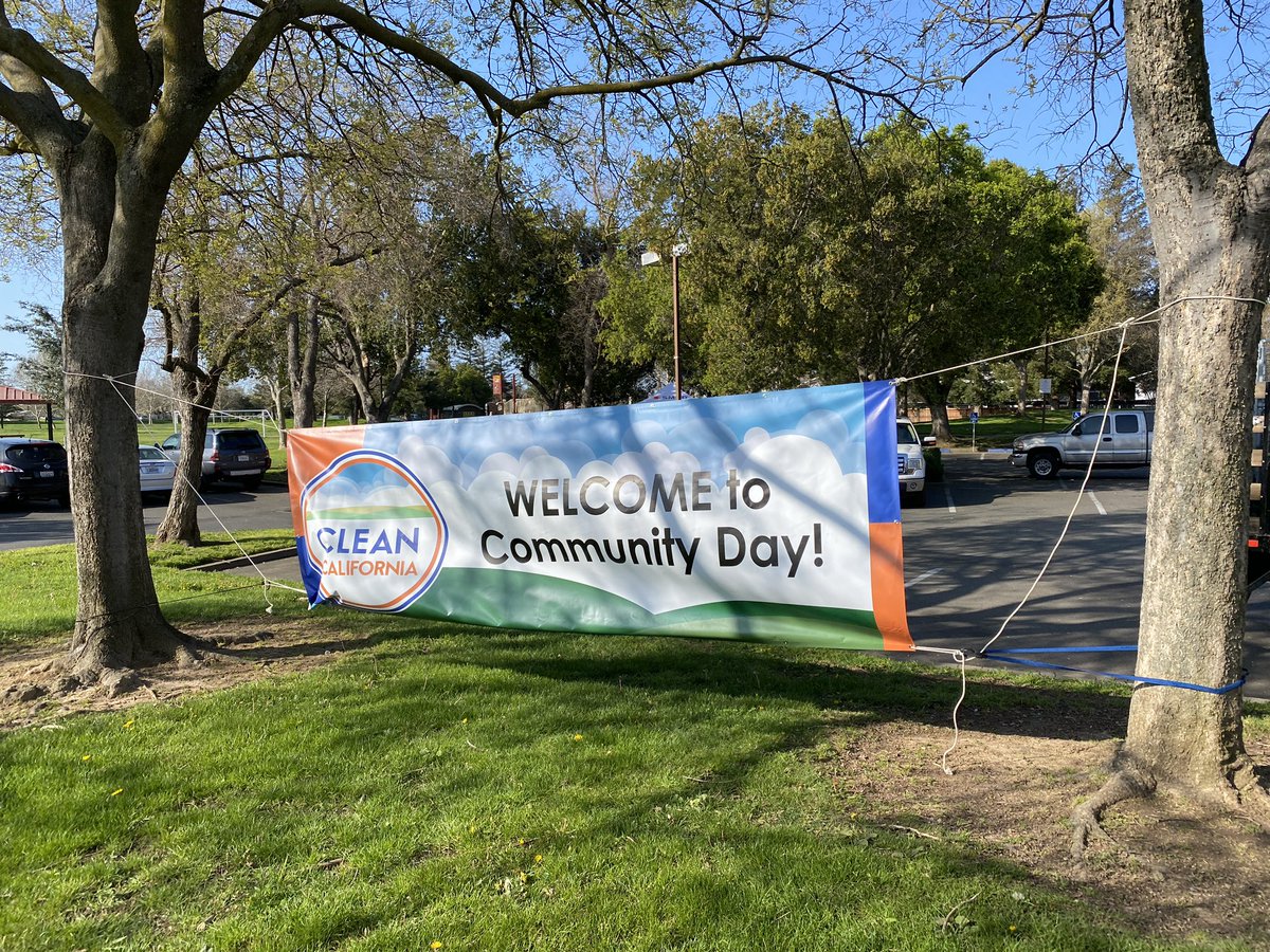 CaltransDist3's tweet photo. We’re open! Come check out our FREE community event! games and art for kids, job recruitment, food trucks, and meet our new mascot Safety Sam! #CleanCA #CleanWaterCA #cleancacommunitydays @CAgovernor @CaltransHQ https://t.co/4jy01VXaCY