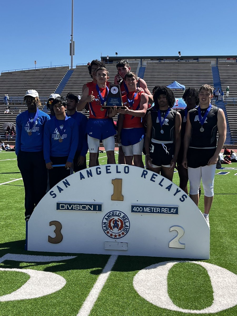 San Angelo Relays:
Div 1 4x100m Relay Champions!
Coleton Gossett, Jordan Weatherspoon, Landon Eubanks, Tyler Hill