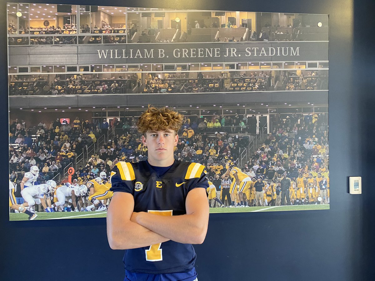 ZethMullins's tweet photo. Appreciate the visit @CoachLew_ETSU @ETSUFootball @lil_CoachP @Coach_Gatewood https://t.co/orhc4pfMMG