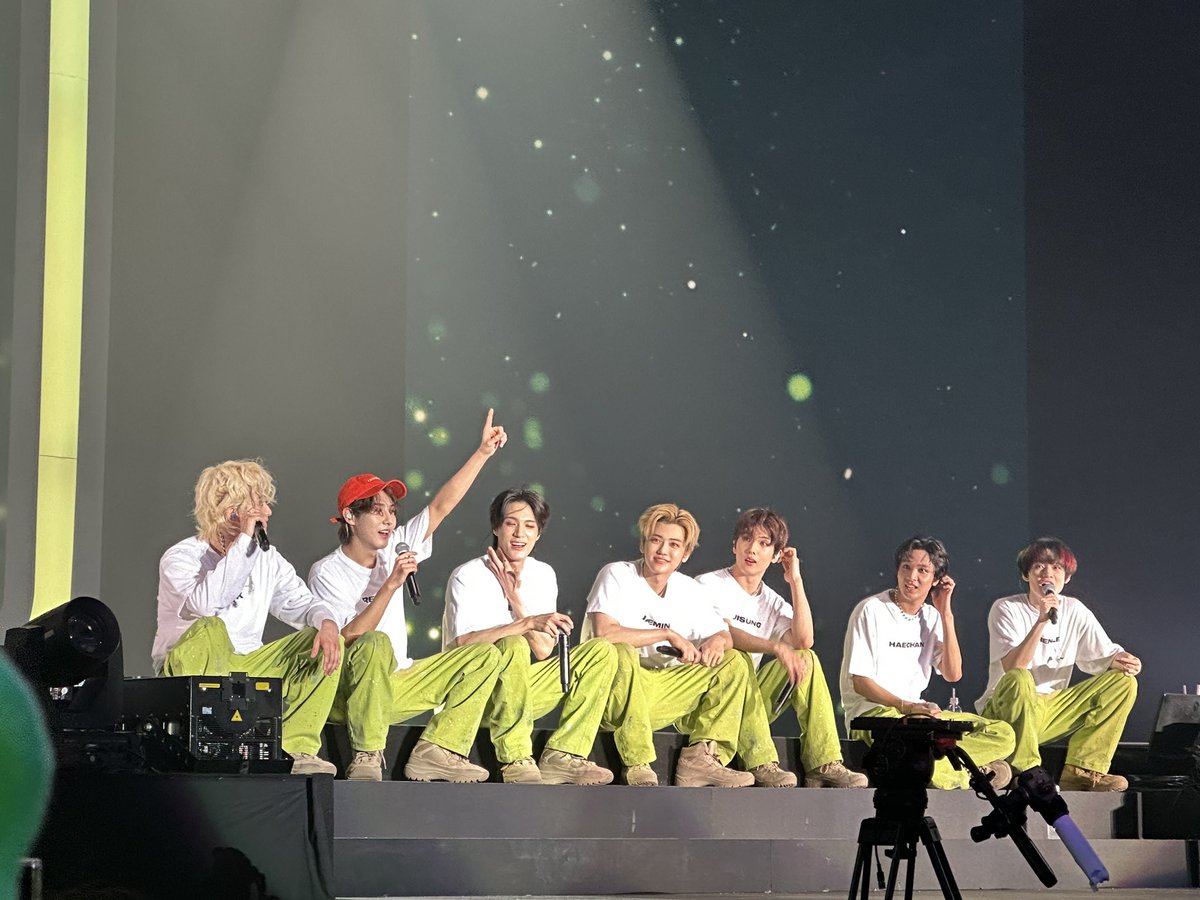 JaylieViVi's tweet photo. Thank you 7Dream 💚🦁🦊🐶🐻🐰🐬🐹💚#NCTDREAM #NCTDREAM_THEDREAMSHOW2_IN_HONGKONG 230325 https://t.co/NLF9C6c9wF