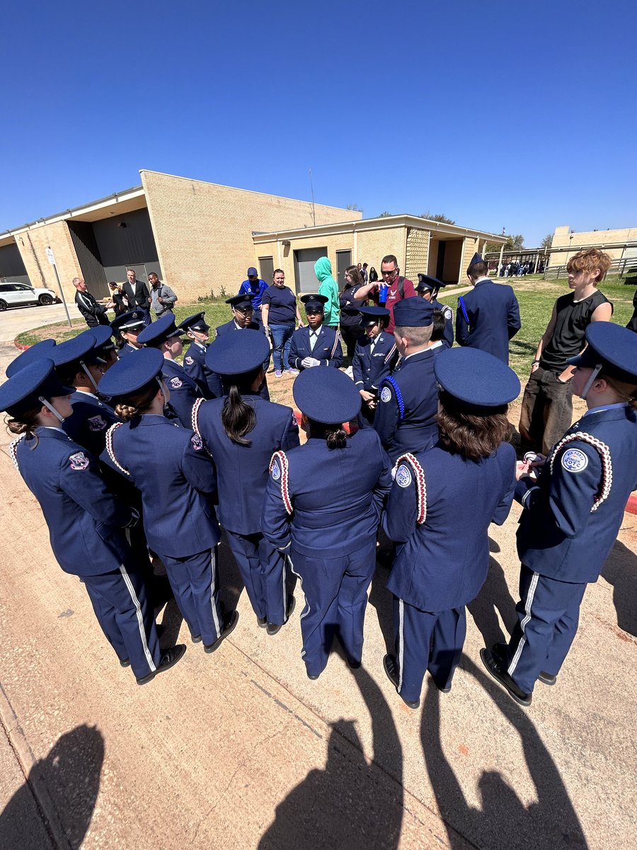 RHS_AFJROTC's tweet photo. Cooper HS Abilene Drill Competition.  We love what we do! #Lettnation #TheGISDEffect https://t.co/84ohvQbeLS