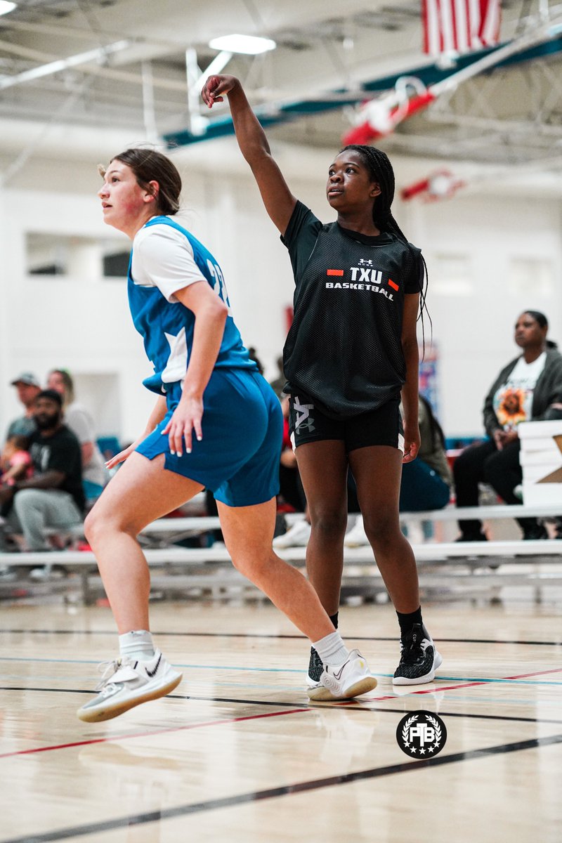 PassThaBall's tweet photo. π€©Texas U Edition
π₯Watch Live https://t.co/AzNWkDwitC
@TXUBasketball x @dfwelite #MarchFest https://t.co/HfXT3oqpRt
