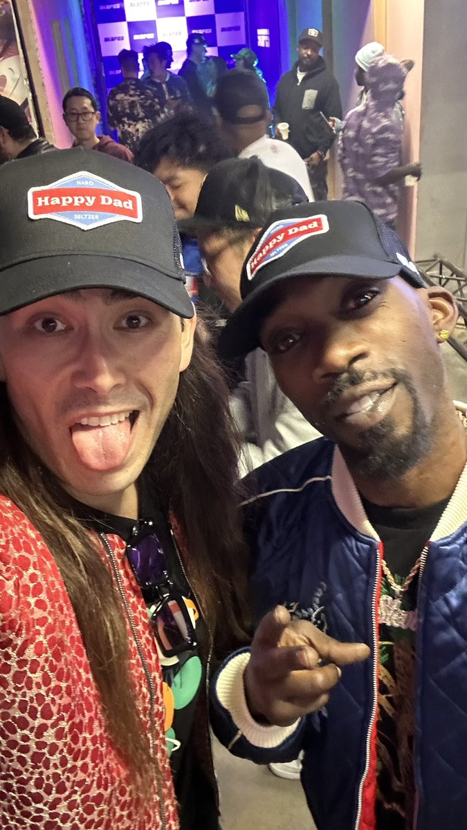 FreckleTrivia's tweet photo. What an absolute banger we put together with @steviewilliams_ and the boys from @cubexnft!

Thank you to all the Freckle family that showed up! Thanks to @ChungosNFT and @Cryptoon_Goonz for partnering with us on the event!

Huge shoutout to @happydad and @Jarritos for sponsoring! https://t.co/ziGbuFqlH8