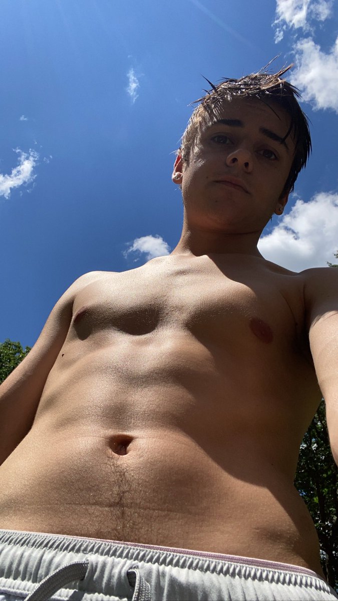 twinkstann tweet media