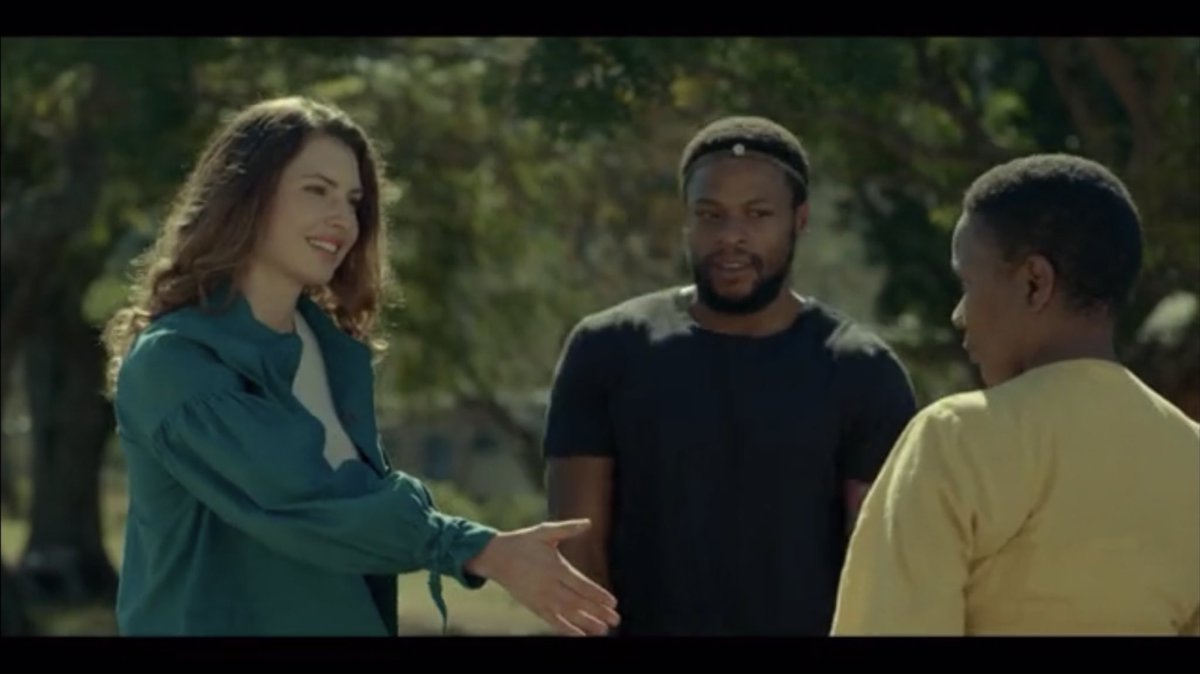 Anjelia33's tweet photo. Lmao Yola wanted to shake Lindiweβs hand to say goodbye and Lindiwe was like "is she for real? Weβre family now, come here!" πβ€οΈ #DAMSeries #DAM https://t.co/G0AdaGHib7
