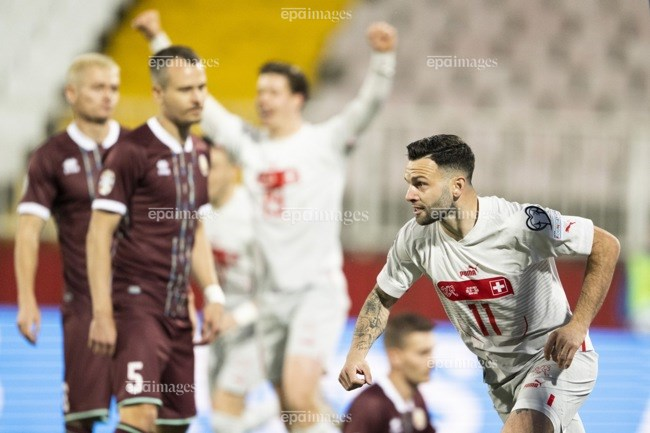 FootballSwissEN's tweet photo. 𝗛𝗔𝗟𝗙 𝗧𝗜𝗠𝗘
Belarus 0-3 Switzerland
Exactly what was required tonight in Novi Sad. Belarus hit the bar in the first minute but complete control since with Renato Steffen bagging a first-half hat-trick.
#BLRSUI #EURO2024Qualifiers https://t.co/9sAUMdguSh