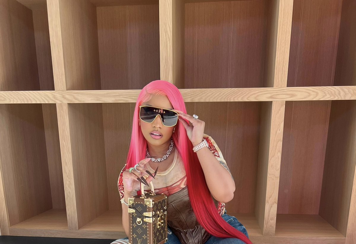 NICKIMINAJ's tweet image. 🎀♥️