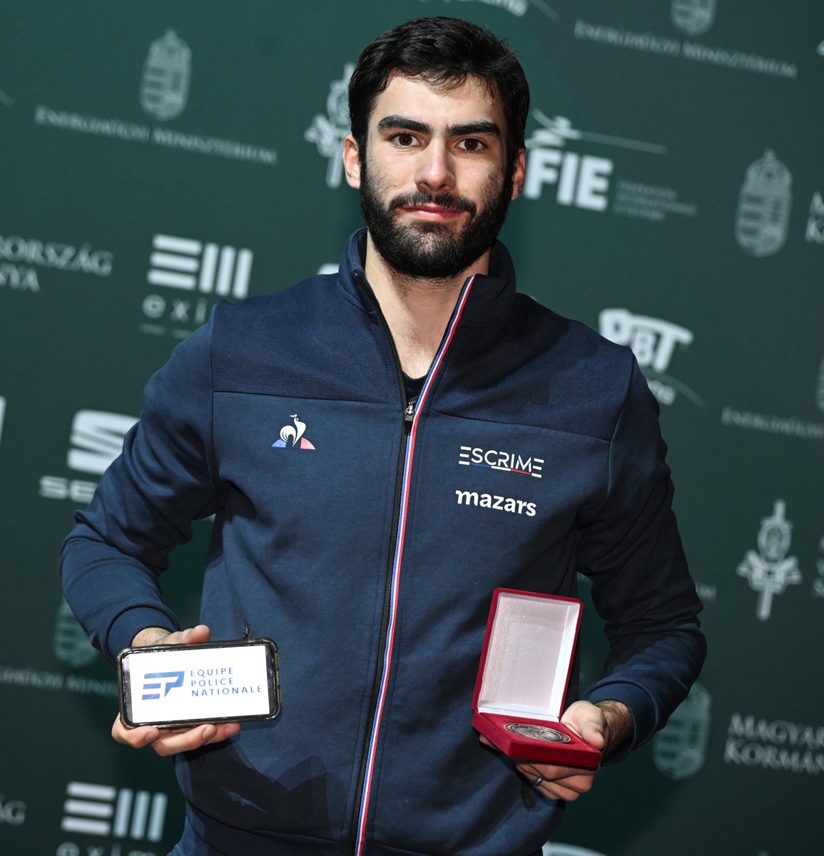 Fédération Française d'Escrime (@ffescrime) on Twitter photo Et voilààà !! Le vice-champion du monde de sabre <a href="/MPianfetti/">Maxime Pianfetti</a> monte sur la 3è marche du podium à la coupe du monde de Budapest (HUN) ! Bien joué frr 🥉🔥🇫🇷 Et voilààà !! Le vice-champion du monde de sabre <a href="/MPianfetti/">Maxime Pianfetti</a> monte sur la 3è marche du podium à la coupe du monde de Budapest (HUN) ! Bien joué frr 🥉🔥🇫🇷