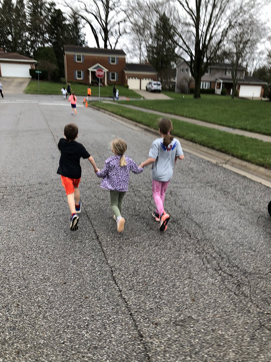 WES_Wellness's tweet photo. So thankfully for a great turnout and support for our 1st WES Wellness 5K! Also huge shoutout to our race partner @FleetFeetCbus who were amazing!  350+ in yr 1! Thankful to participate as an organizer, teacher, Dad, and community member! #WESwellness5K #itsworthit @wcsdistrict https://t.co/6ZlzyrqUGH