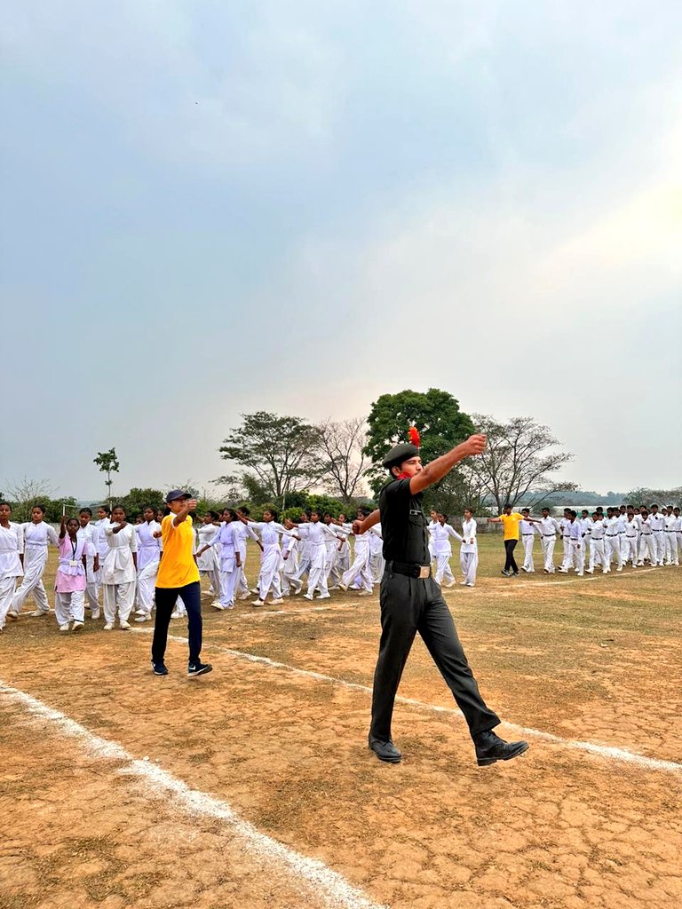 suryafnd's tweet photo. #pdc2023 
#personalitydevelopmenttraining 

सूर्या फाउंडेशन एवं विद्या विकास समिति, झारखंड के संयुक्त तत्वाधान में आयोजित दस दिवसीय व्यक्तित्व विकास शिविर का समापन आज सफलतापूर्वक सम्पन्न हुआ। 
(1/2) https://t.co/qcIezn2ama