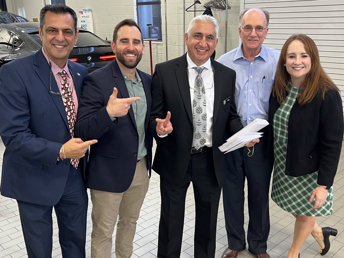 Join us in celebrating a few employees’ recent milestones:
🚗 General Manager Rob D’Augustinis 20th anniversary
🚗 Assistant Parts Manager Doug Thompson’s 25th anniversary 
🚗 Director of First Impressions Rene Noell’s 10th anniversary
Here’s to many more! 

#TomBushAnniversaries