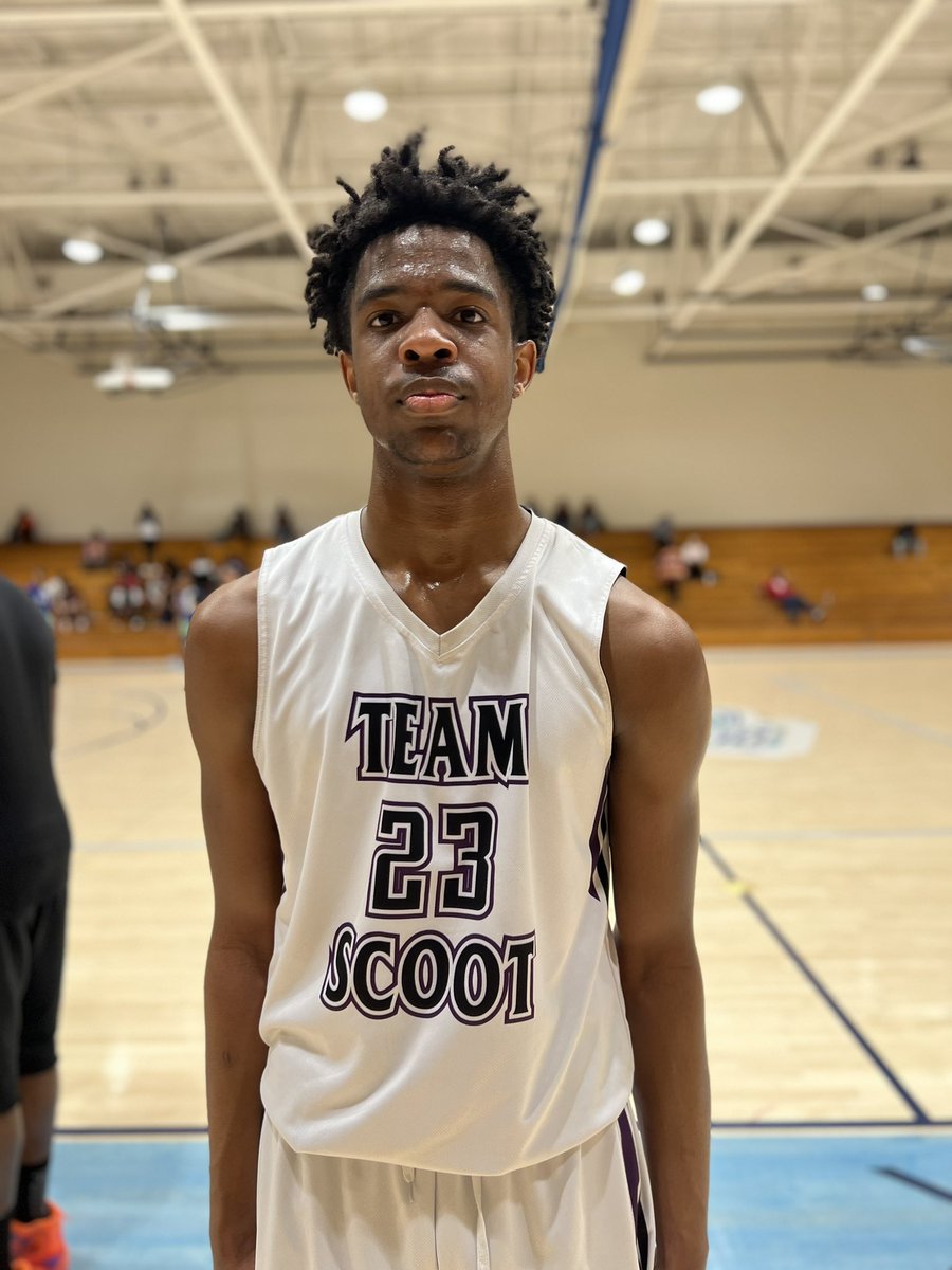 BucketReel's tweet photo. Taj Saragba
6’7” F (2027)
Team Scoot (GA)
Elite prospect nationally. True 8th grader that is developing his all around game. Strong rim protector, rebounds at a high level, dunks everything around the basket and is beginning to create for others.
#NGSHoops https://t.co/Ti2Y0cWcR3