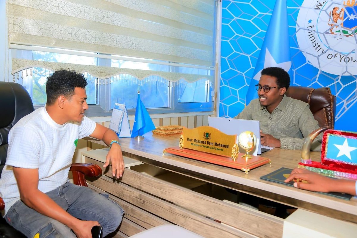 MoBareMohamud's tweet photo. THREAD: #Somalia 🇸🇴 has a pool of young talents who are resilient, creative, and full of potential. Abukar Mohamed Saleem is a perfect example of how innovation and creativity can overcome the challenges of conflict and create opportunities for young people… 1/3 https://t.co/Pg5dsDDZo6