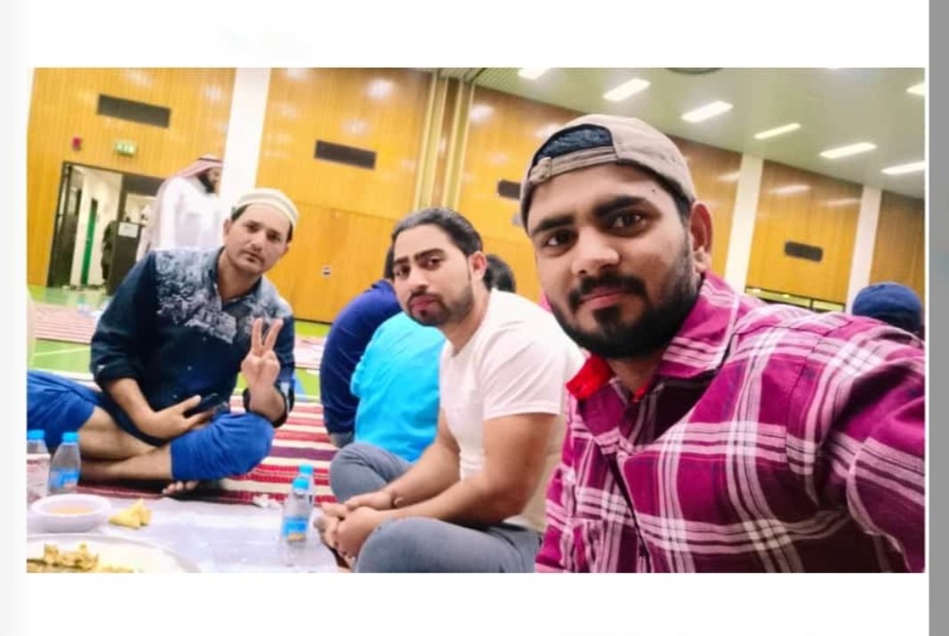 khanislam1's tweet photo. Alhamdulillha 3rd Ramadan ifthar https://t.co/vluS4t3dH4