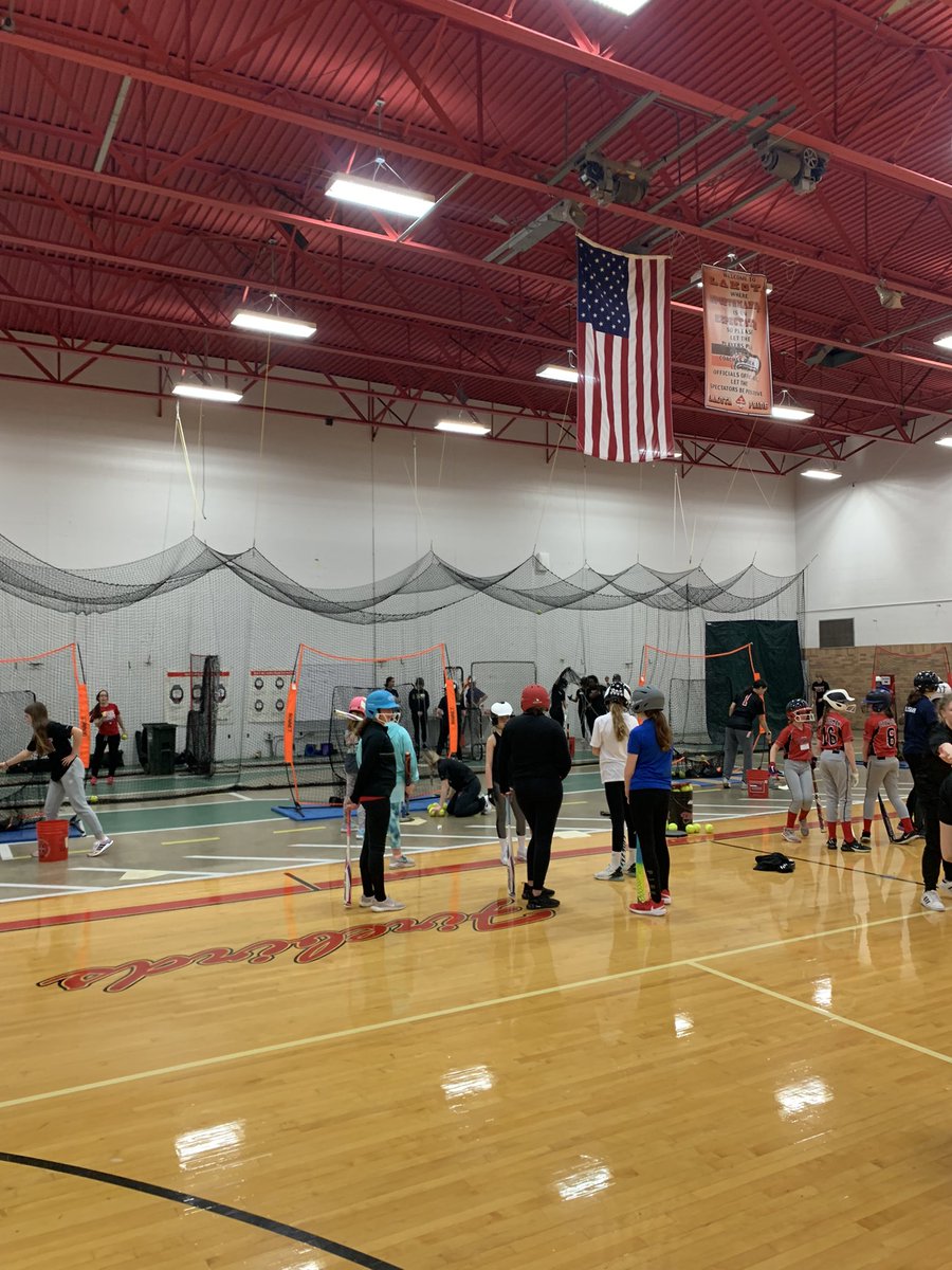 LWFirebirdsSB's tweet photo. What a great morning full of softball with LSO and PYO girls! Thanks to everyone who came out! 🥎❤️ #LWSF @westfirebirds @LakotaWestAD @FirebirdTweets @LakotaDistrict https://t.co/ajDp3rFAB0