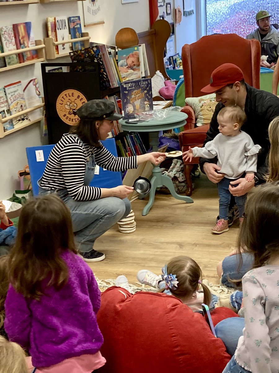 Strega_Mama's tweet photo. 📚🥳 You can’t spell @joshfunkbooks without FUN!! And we had SO much fun at the @bee_bookshop reading “The Great Caper Caper”! Storytime with you both was a 
BR💡GHT Idea! 📚❤️ Love, @Strega_Mama ! 

#joshfunkbooks #bee_bookshop #strega_mama #thegreatcapercaper https://t.co/wpSZTBwD51
