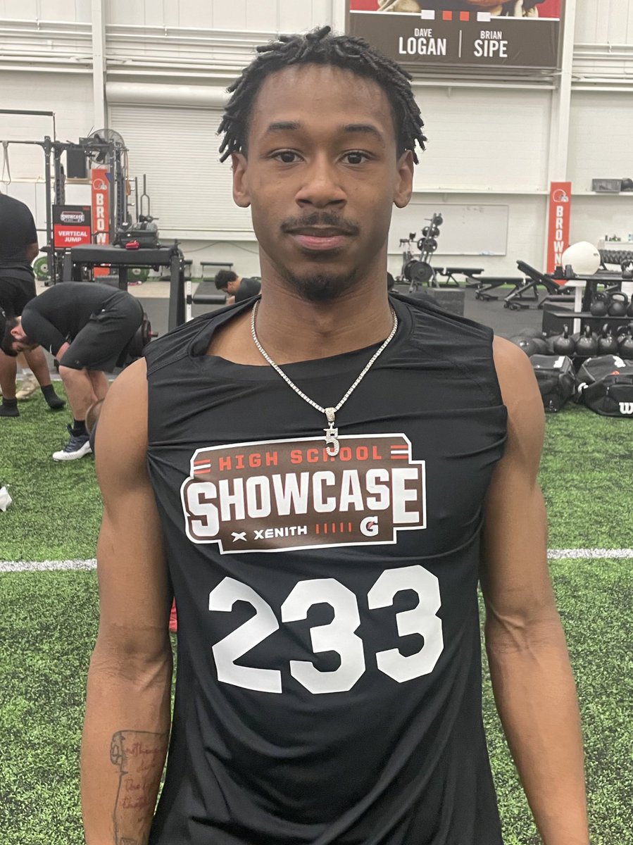 2024
<a href="/Balloutzy05/">Zyaire Lewis</a> clocked the faster 40 on the day at 4.46. 💨💨💨💨