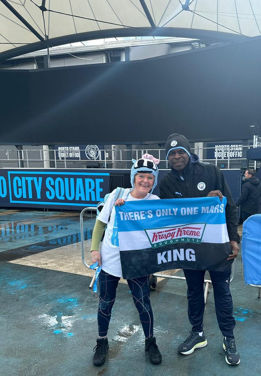 mejuliemcfc's tweet photo. #BlueRun2023
@ManCity could you ask R Blue Boys to send me a photo in their City Alien Hats I made for them please lots of City Blue love Me Julie #CTWD https://t.co/AOezUi7in3