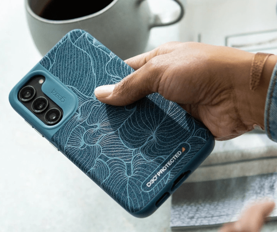 ZaggKenwood's tweet image. Meet London: Where strength and style unite.

🌱 Made with #plantbased protection material D3O Bio
🦠 Contains an #antimicrobial treatment
☕️ #stainresistant fabric exterior

Stay smart &amp;amp; protected, with style.