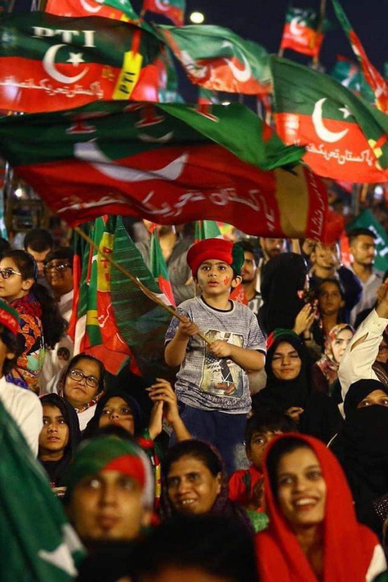 ShireenMazari1's tweet photo. State can indulge in all manner of fascism to prevent ppl from coming to PTI jalsa at Minar i Pakistan but people will come &amp; they have come in  massive numbers defying all impediments. #جلسہ_نہیں_ریفرینڈم_ہے #حقیقی_آزادی_جلسہ https://t.co/ehL2KvH99p
