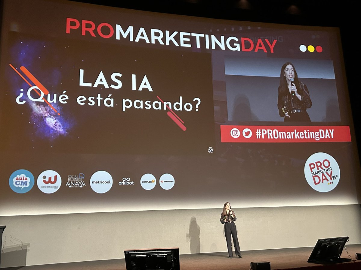 @Martarromsua sale a escena para hablarnos sobre las #IA en Search ¿Qué está pasando?
#PROmarketingDAY @mujeresenseo