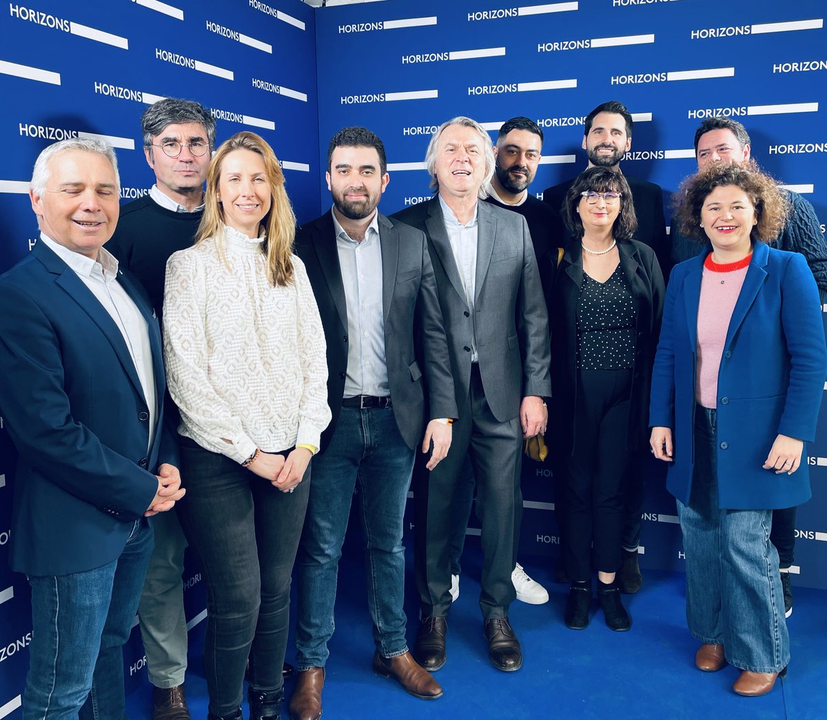 Avec une partie des délégués municipaux des #Yvelines au congrès #Horizons. Unis pour notre département !