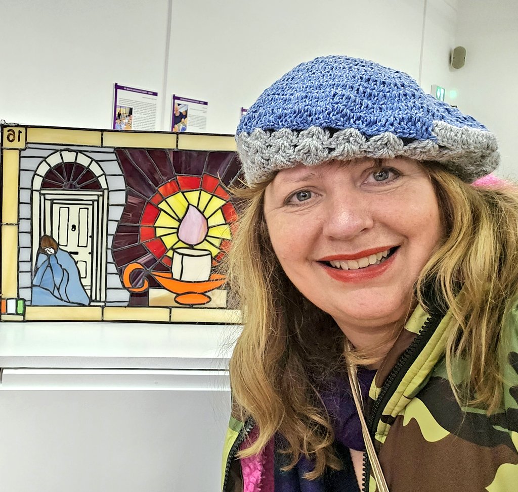 donna_cooney1's tweet image. Lovely trip to @island_mud for their #SpringFair 
Bought a lovely handcrafted hat, heard some great music and circus acts, tasty bites at the cosy cottage. In a wonderful community garden and people. @EW_here4all beautiful knitting!! 🌼