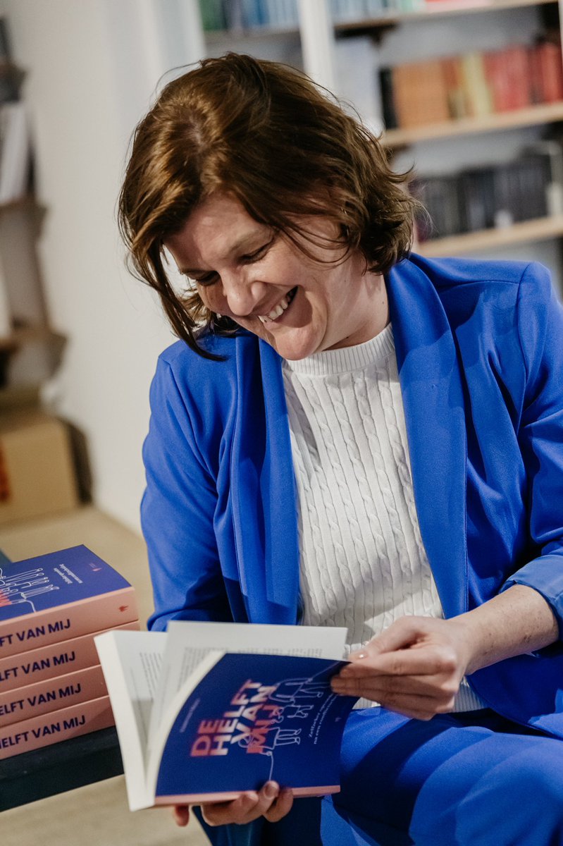 Nagenieten van de heel fijne boekvoorstelling van “De helft van mij” Zo dankbaar voor professionele omkadering en ondersteuning van <a href="/BLPublishers/">BorgerhoffLamberigts</a> <a href="/SarahAuman/">Sarah Auman</a> en de aanwezigheid van allen. In het bijzonder <a href="/IneWymersch/">Ine Van Wymersch</a>  en de getuigenis van Louise van vzw K.a.n.s