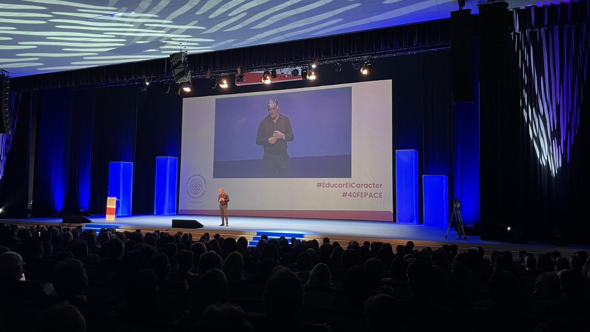 “Cuando parezca que no hay más opción, sigue luchando. Lo normal será que pierdas. Pero alguna vez ganarás, y habrás justificado entonces todas las veces anteriores”, aconsejaba #toninadal a <a href="/RafaelNadal/">Rafa Nadal</a>. #educarelcaracter #40FEPACE