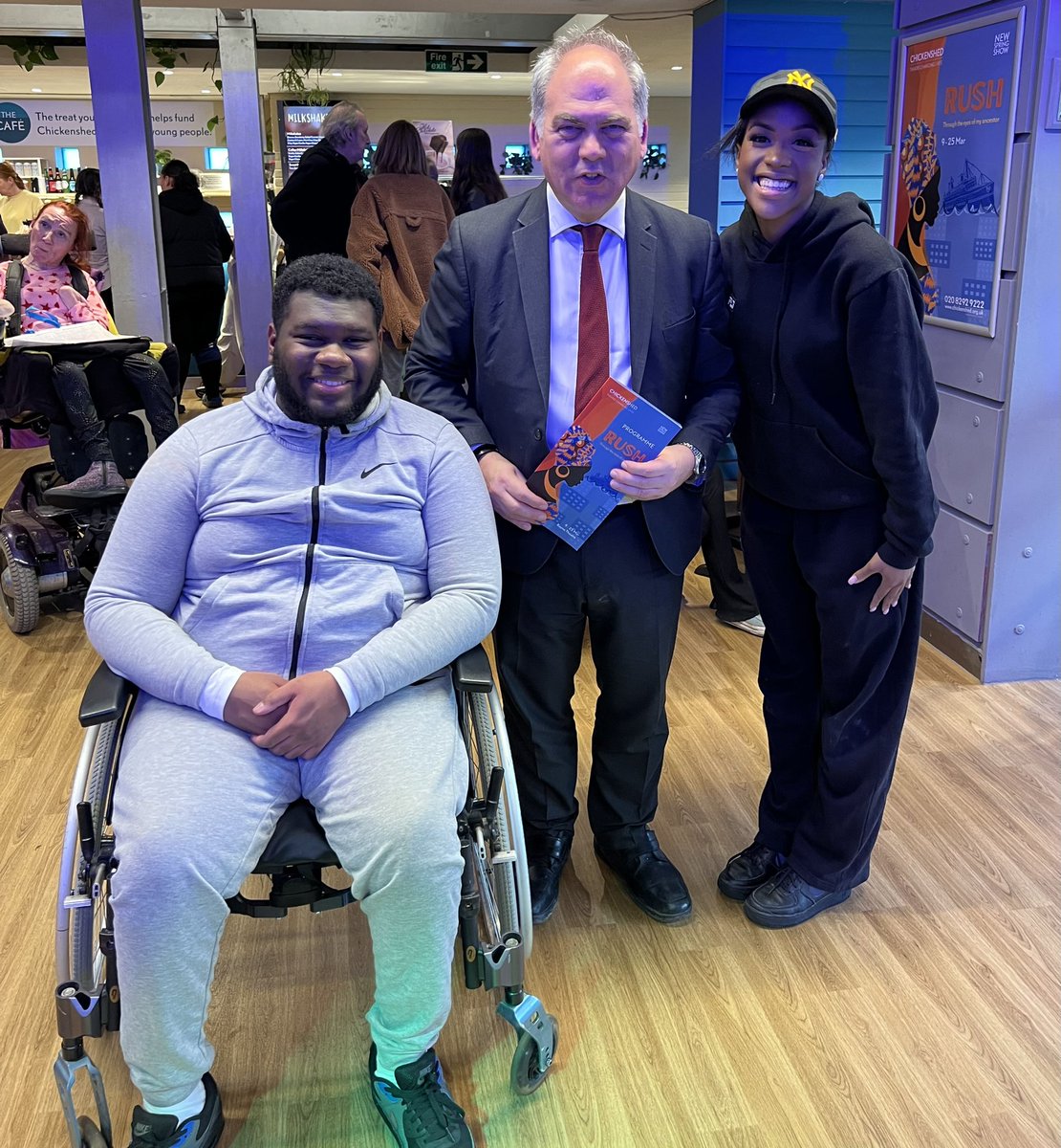 Great to see the amazing and moving #Rush <a href="/CHICKENSHED_UK/">CHICKENSHED</a> telling the story of the #WINDRUSH generation through the stories of three women. Well done creator &amp; director Ashley Driver &amp; Grace Wariola, Amber Ogunsaya-William, Gabriel &amp; all the cast on such an excellent performance!