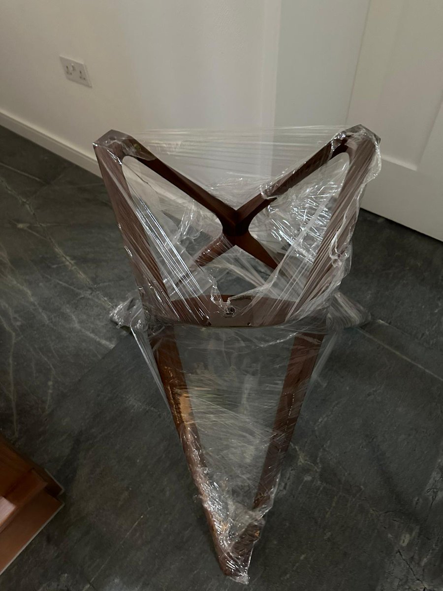 BearerDelivery's tweet photo. Whether you’re nearing the completion day for your new home, need our friendly team to collect and deliver bulky furniture or require a local, reliable and proactive team for your company’s deliveries, we can save you time, money and hassle. https://t.co/60zgzwjopA