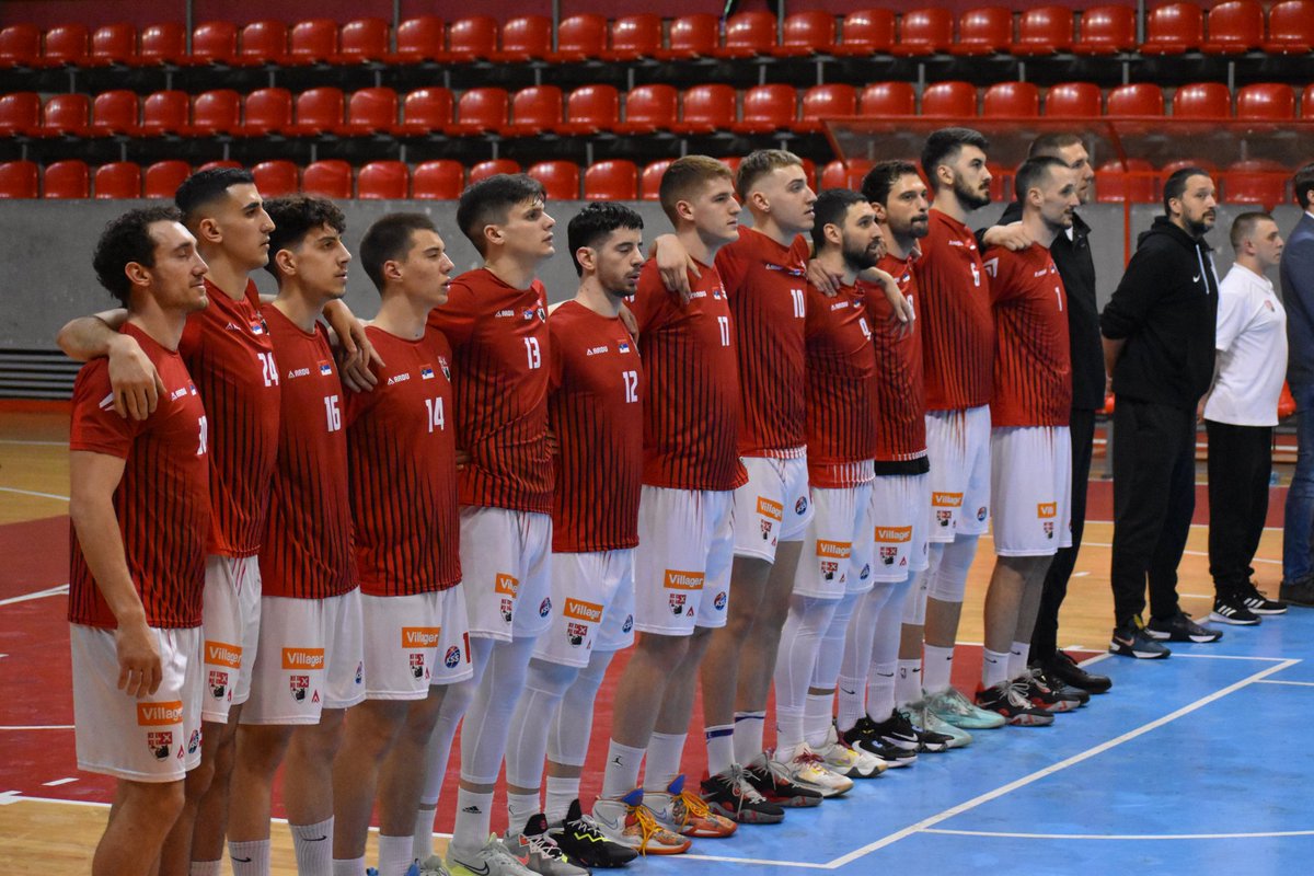 Dragica92's tweet photo. Košarkaši SPD Radnički će u četvrtak 30.marta u 19:30h odigrati poslednju utakmicu ove sezone u #2MLS protiv Radnika a zatim organizovati proslavu ulaska u @KLSrbije u svojoj hali Jezero!! Svi ste pozvani. #kkradnički #spdradnički https://t.co/lvWSn00abX