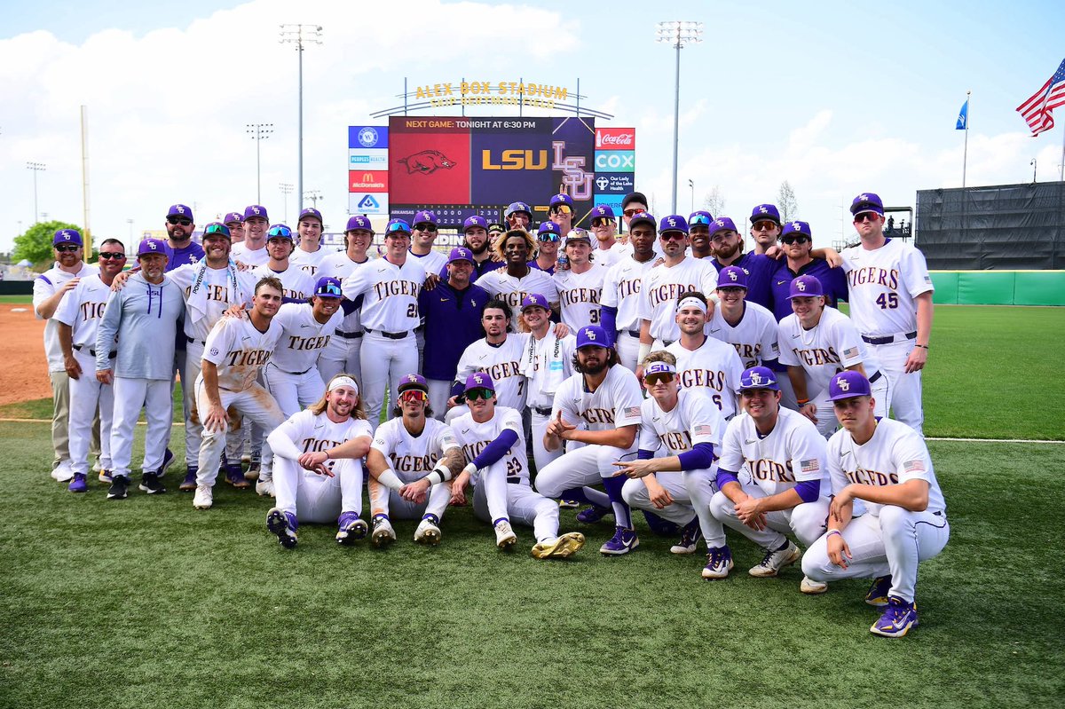 LSUCoachJ's tweet photo. 12-2 Tigers! See you at 6:30! 🐅 https://t.co/55pmJhBksw