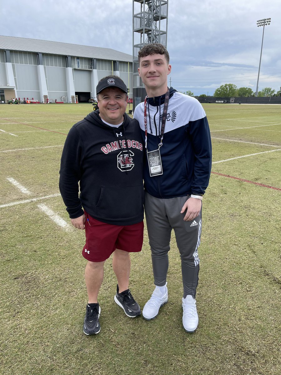 BoPolston's tweet photo. Had an amazing time @GamecockFB!! Thanks to @Dowell_Loggains and @Rileyw_19 for having me out!! Definitely will be back!! @CoachSBeamer @DCHawkFootball @xfactorQB @SWiltfong247 @IndianaPreps @AllenTrieu @QBHitList @Rivals @DCHawkPOWER https://t.co/vbtDxu5BcI
