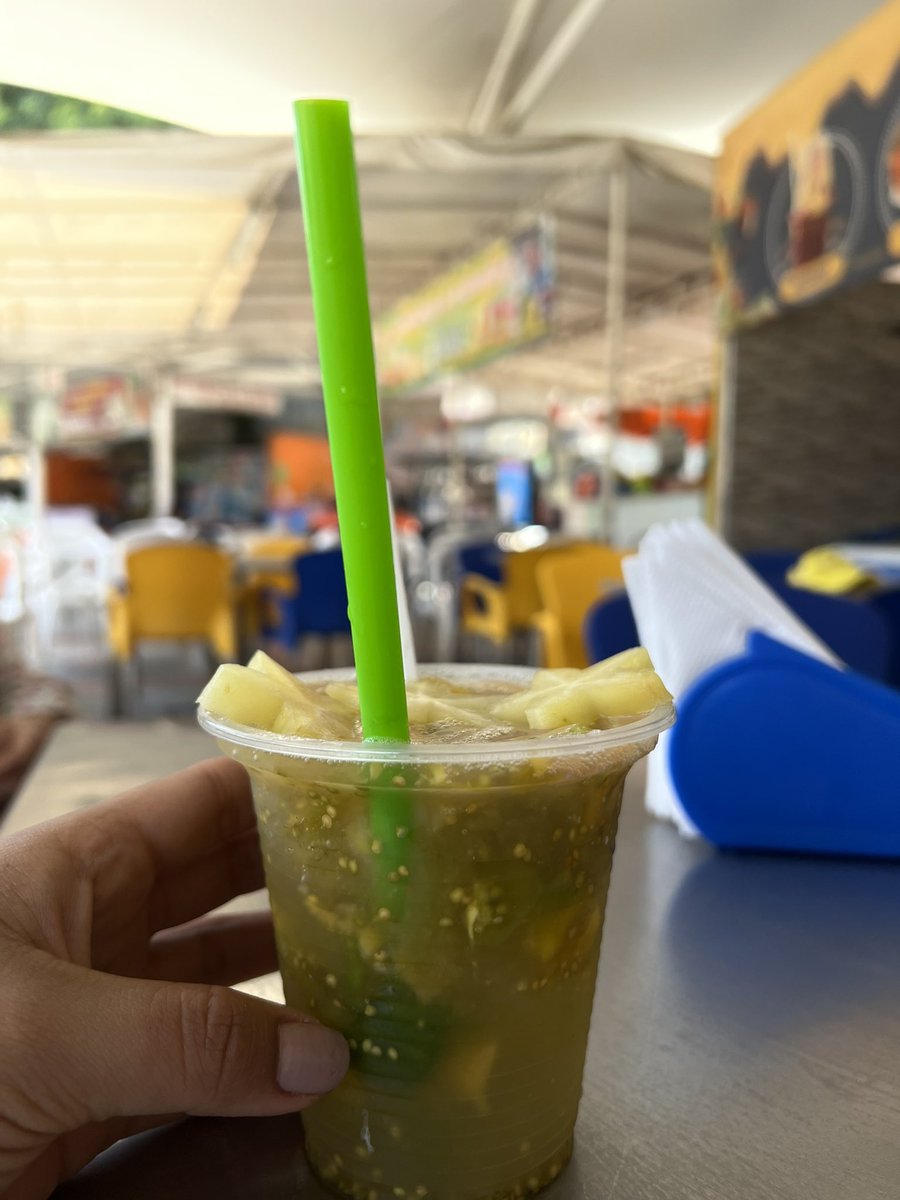 Tabares18's tweet photo. Vivir en jamundí es muy bacano! #ParquedelCholado
#Lulada https://t.co/7LBDIXJxKd