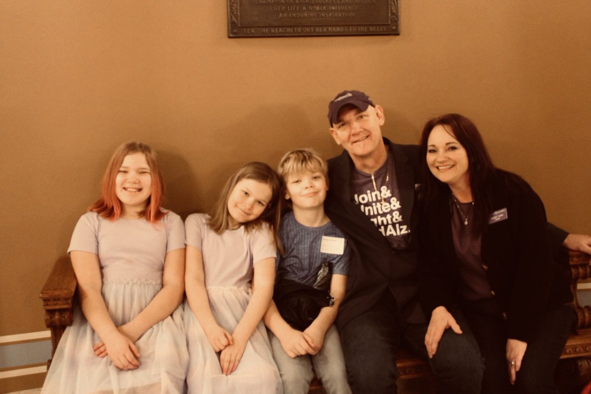 lifewithmci's tweet photo. .@CMSGov why are you treating Alzheimer's drugs differently than ALL other FDA-approved drugs? The impact of this is happening right now to real people &amp; it’s devastating. Who is going to tell them that we won’t get #moretime because of it? #ENDALZ #AccessNow #mnleg https://t.co/ktnR2sVm17