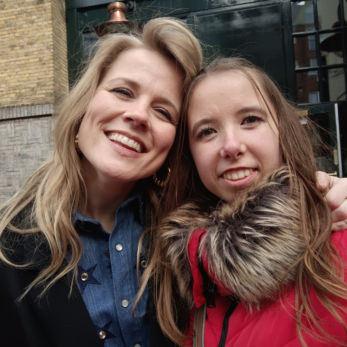 Demi Hoogendoorn tweet media