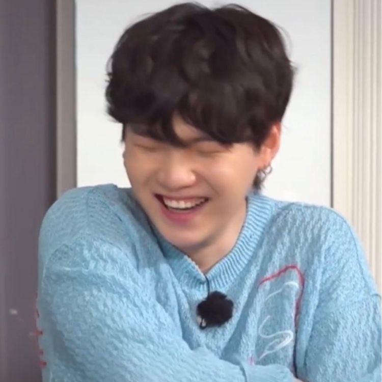 𝘠𝘢𝘮𝘪-𝘳𝘢𝘯𝘨⁷ ⊙⊝⊜ ɪꜱ ꜱᴇᴇɪɴɢ ʙᴛꜱ tweet media