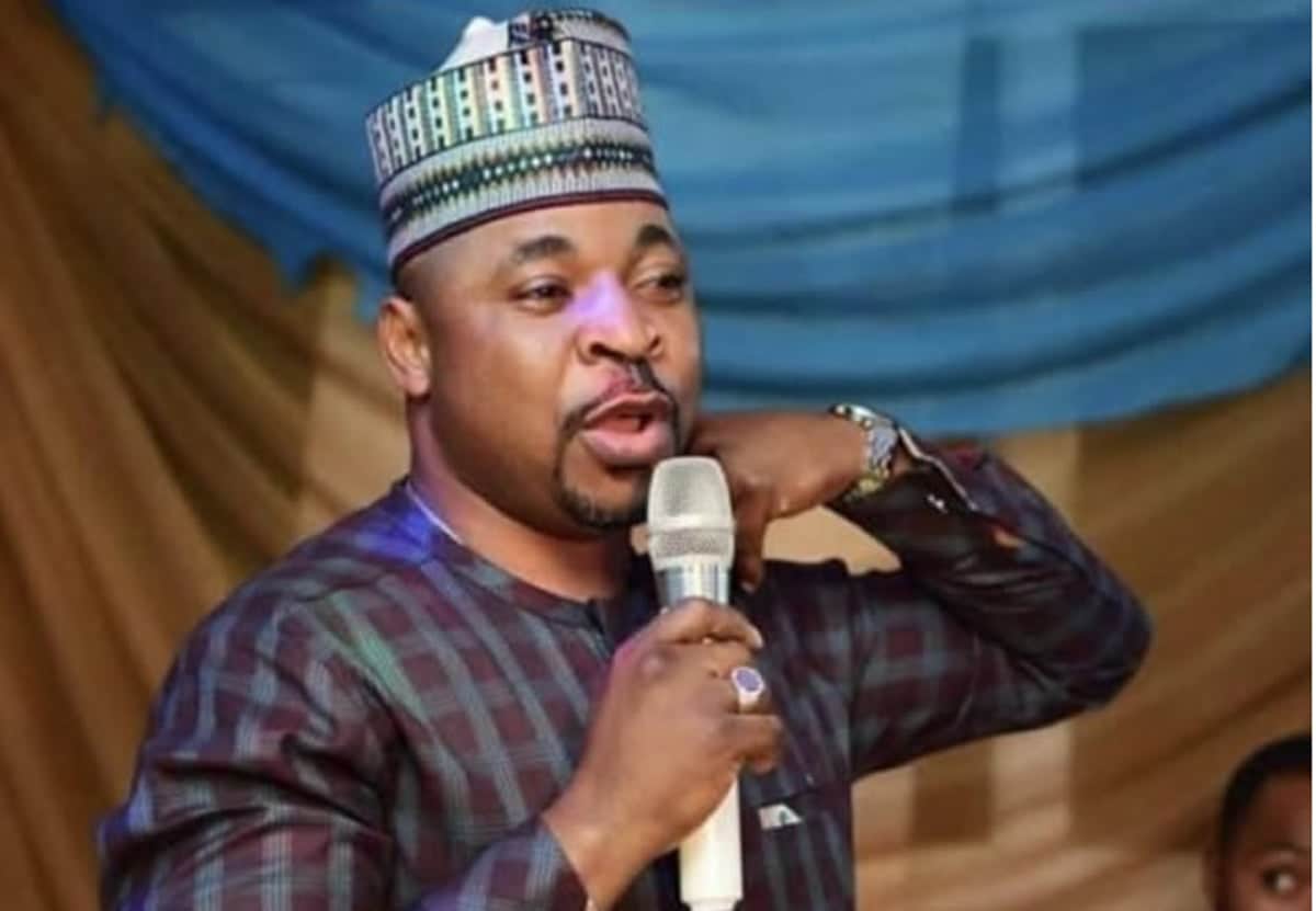 MC_0luomo's tweet photo. Emi ni oko wan. MC Oluomo of Lagos. Eyan Tinubu, President-elect ati Sanwo Olu Governor-elect. Asiwaju is coming. Sanwo tin sekan si.

Shout out to all my fans. Pls follow me my fellow Lagosians https://t.co/I58gY83SIa