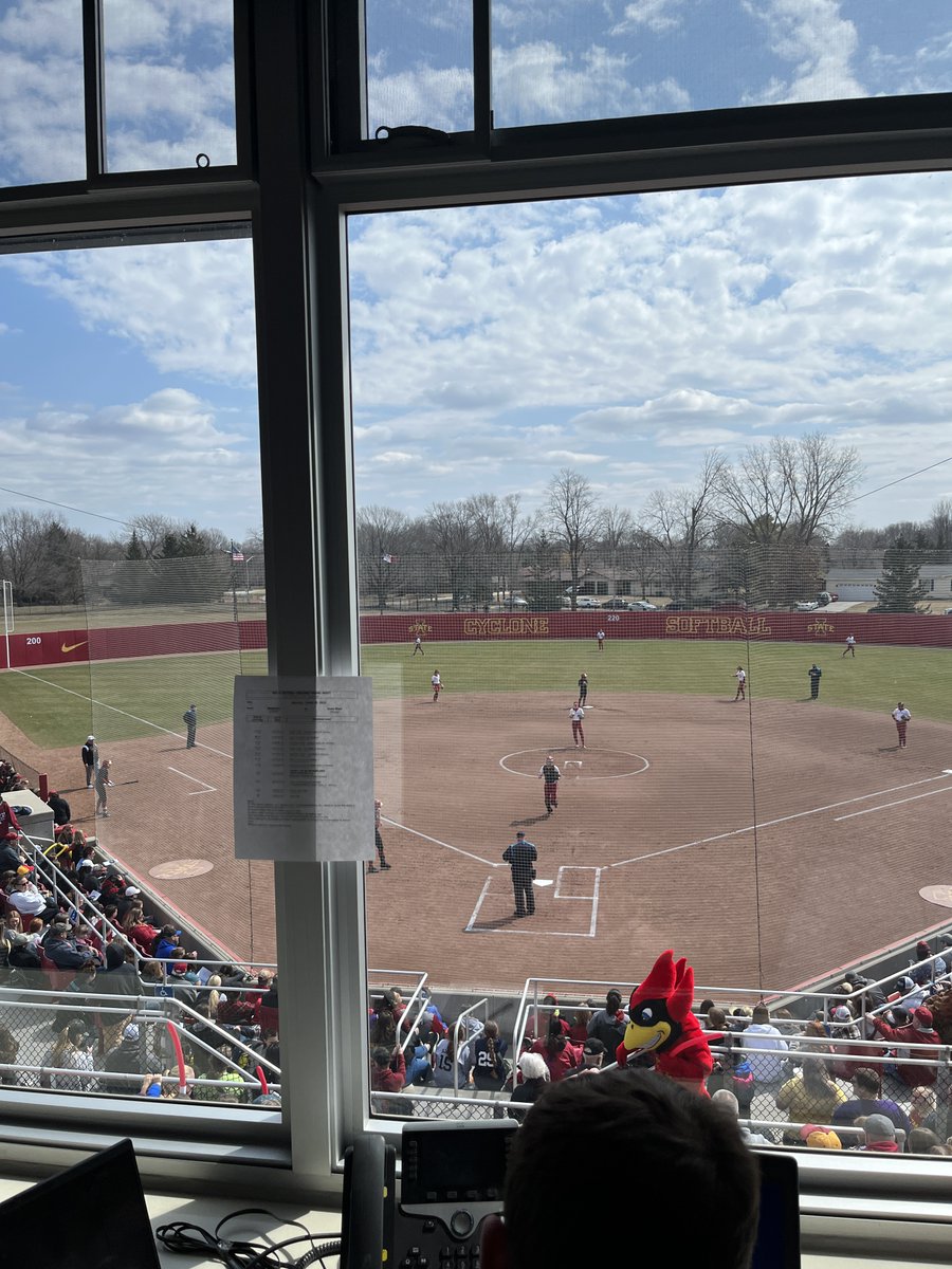 Milaysia Ochoa's RBI 2B just nearly left Cyclone Sports Complex. She knocked in just the second earned run off <a href="/OU_Softball/">Oklahoma Softball</a>'s Nicole May all season
<a href="/ISDsports/">ISD Sports Desk</a> <a href="/CycloneSB/">Iowa State Softball</a>