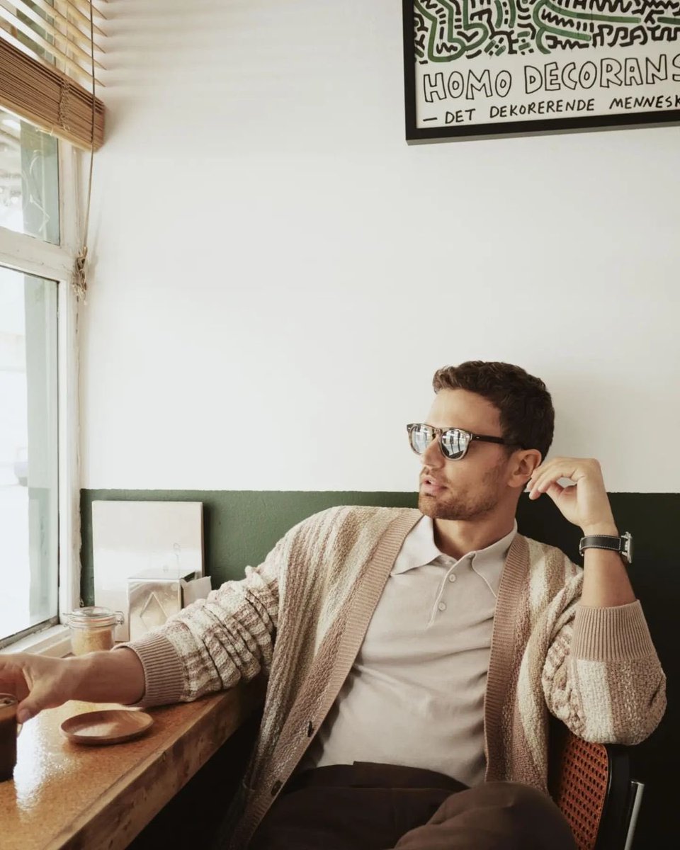 CONTA A VENDA // FOR SALE tweet media