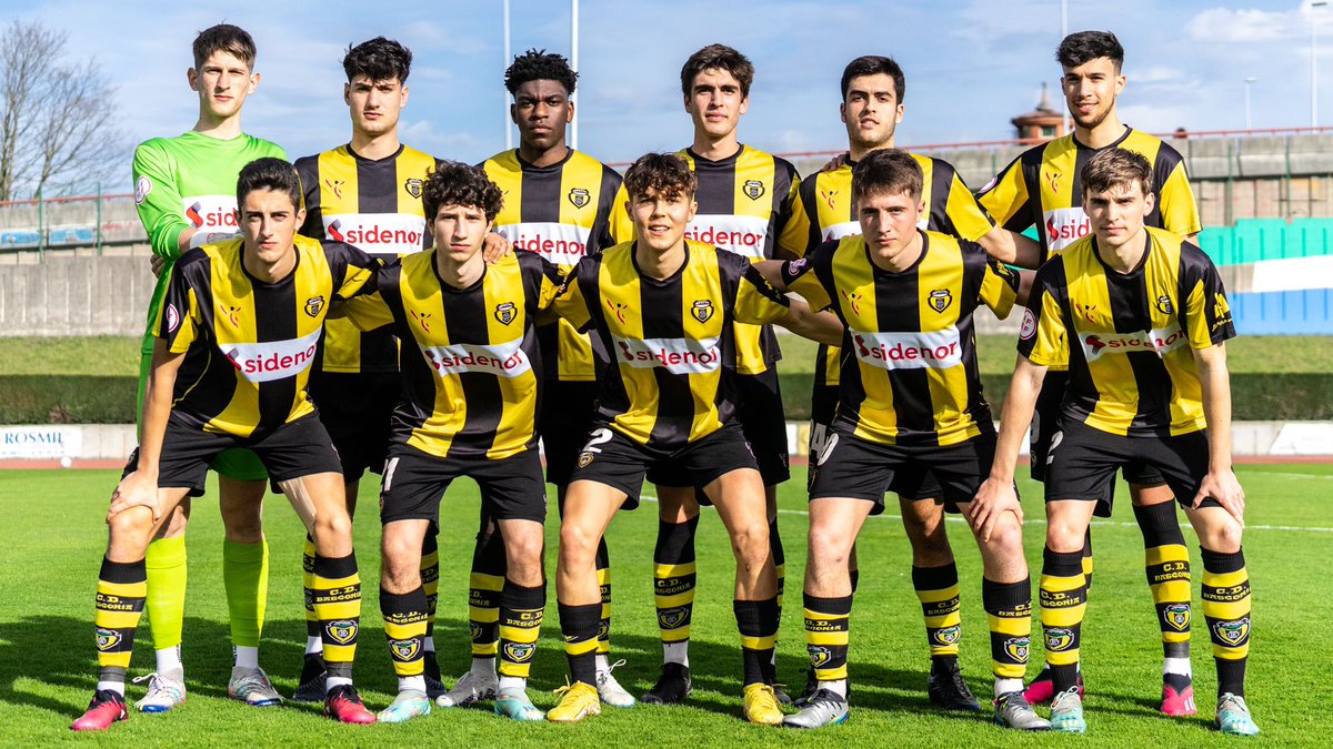 AthleticClub's tweet photo. CANTERA I Importante triunfo del Basconia, ante un rival directo en la lucha por alcanzar la fase de ascenso, en el partido de la jornada 26 de la 3ª Federación disputado en Artunduaga.

@cdbasconia 3⃣-1⃣ @clubportugalete 
⚽️ Ibon Sánchez, Peña, Varela.

#AthleticLezama 🦁 https://t.co/2zi9RcUr8G